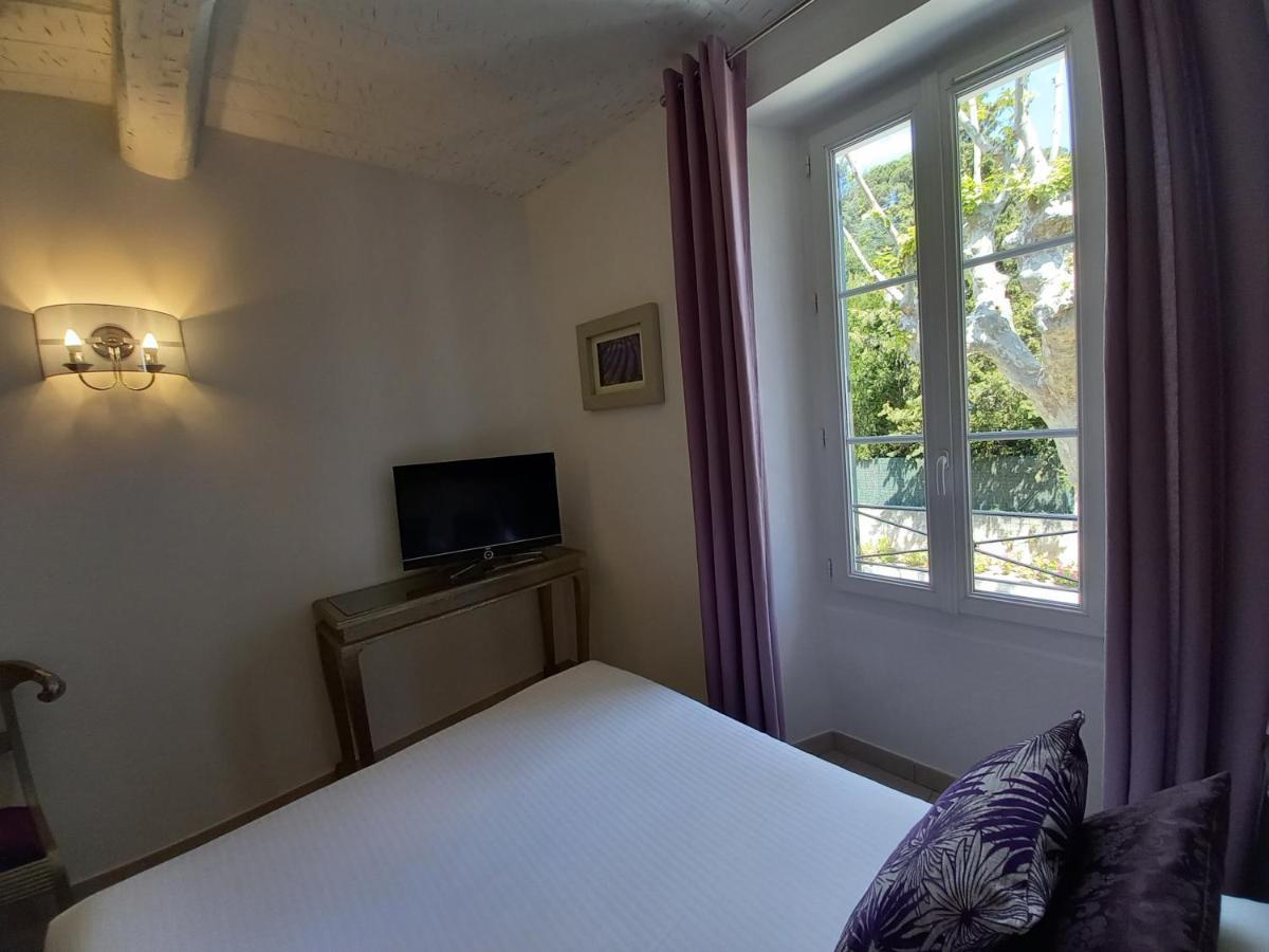 Hotel Restaurant Notre Dame Collobrières Kültér fotó