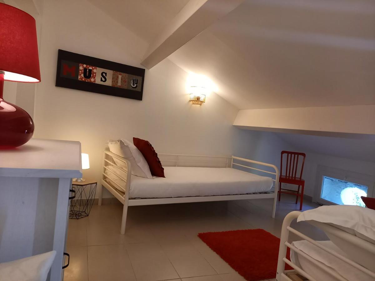 Hotel Restaurant Notre Dame Collobrières Kültér fotó